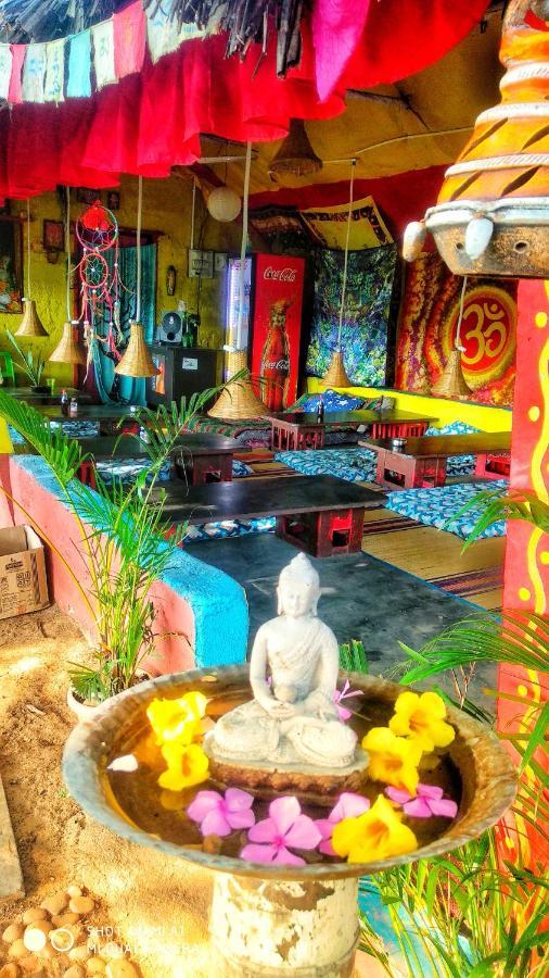 Om Shanti Om Homestay Hampi Luaran gambar